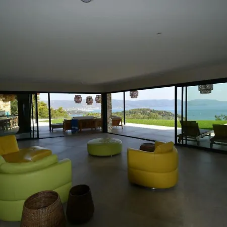 Villa Magnificent With Private Pool In - What'app - 0049-1521-4658-810 - For Reservations! Bormes-les-Mimosas