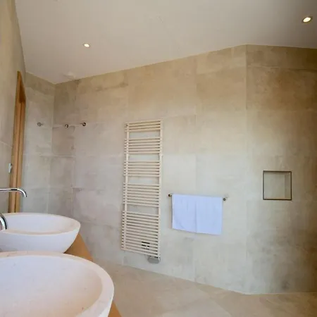 Magnificent With Private Pool In - What'app - 0049-1521-4658-810 - For Reservations! Villa