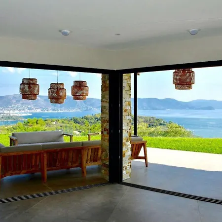Villa Magnificent With Private Pool In - What'app - 0049-1521-4658-810 - For Reservations! *